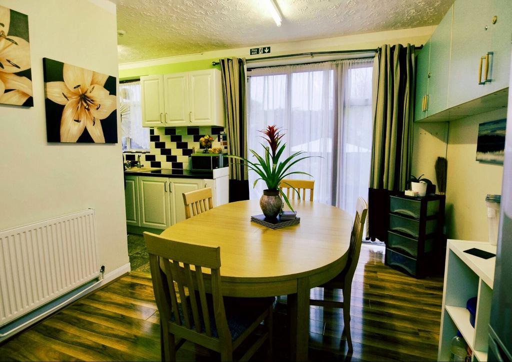 Gable Lodge London B&B Enfield Esterno foto