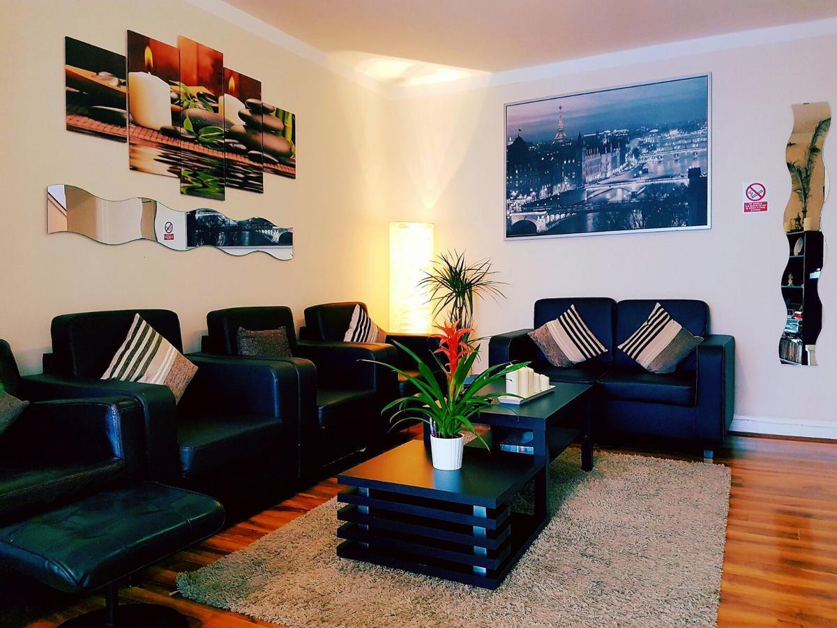 Gable Lodge London B&B Enfield Esterno foto